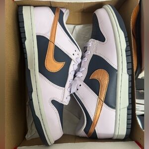 Nike Dunk Low Copper Swoosh